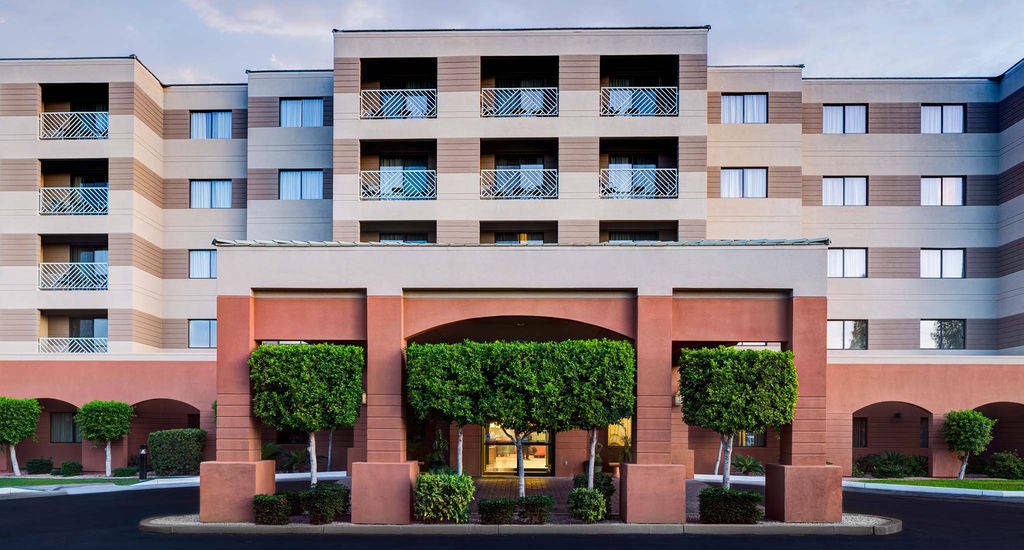 Courtyard By Marriott Scottsdale Old Town Hotel Exterior photo